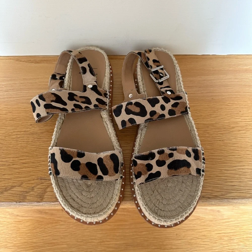 Aquatalia size 9 leopard espadrille sandals - Picture 1 of 4